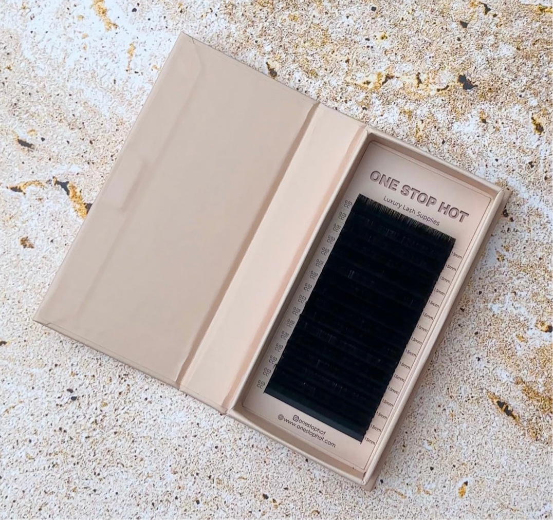 .05 Cashmere Lash Trays